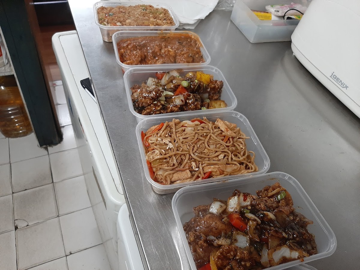 Sunny Side Fusion Kitchen Photos 2